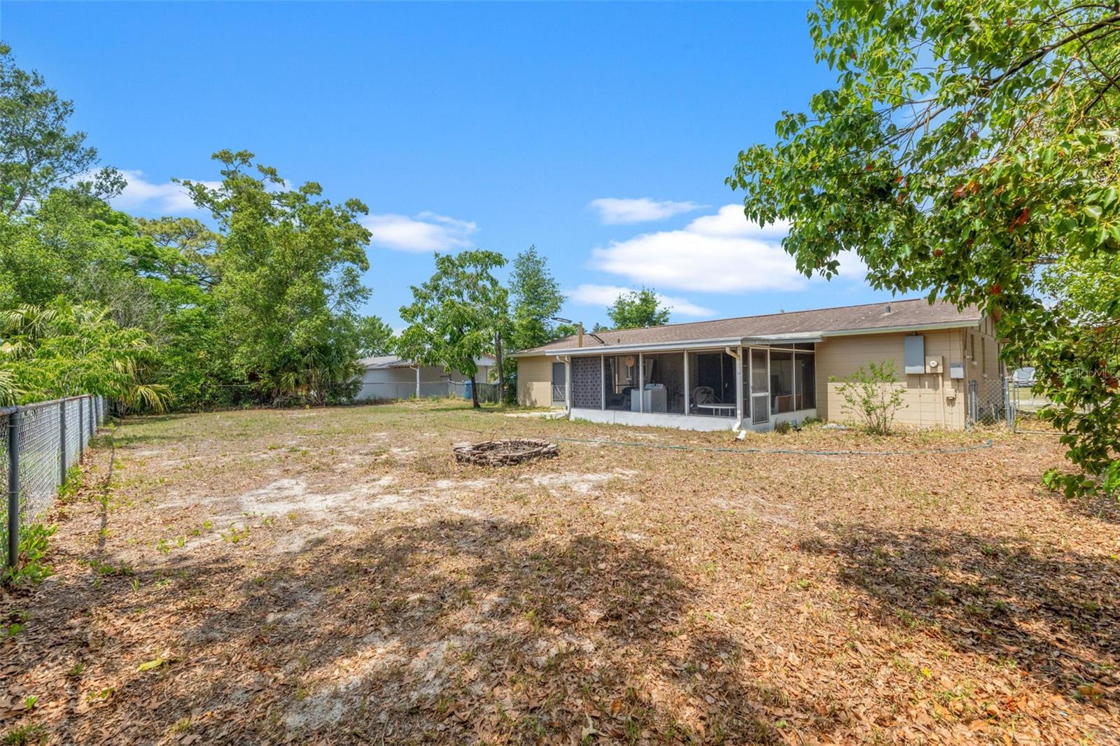 Image 22 of 26 For 9640 Northcliffe Boulevard