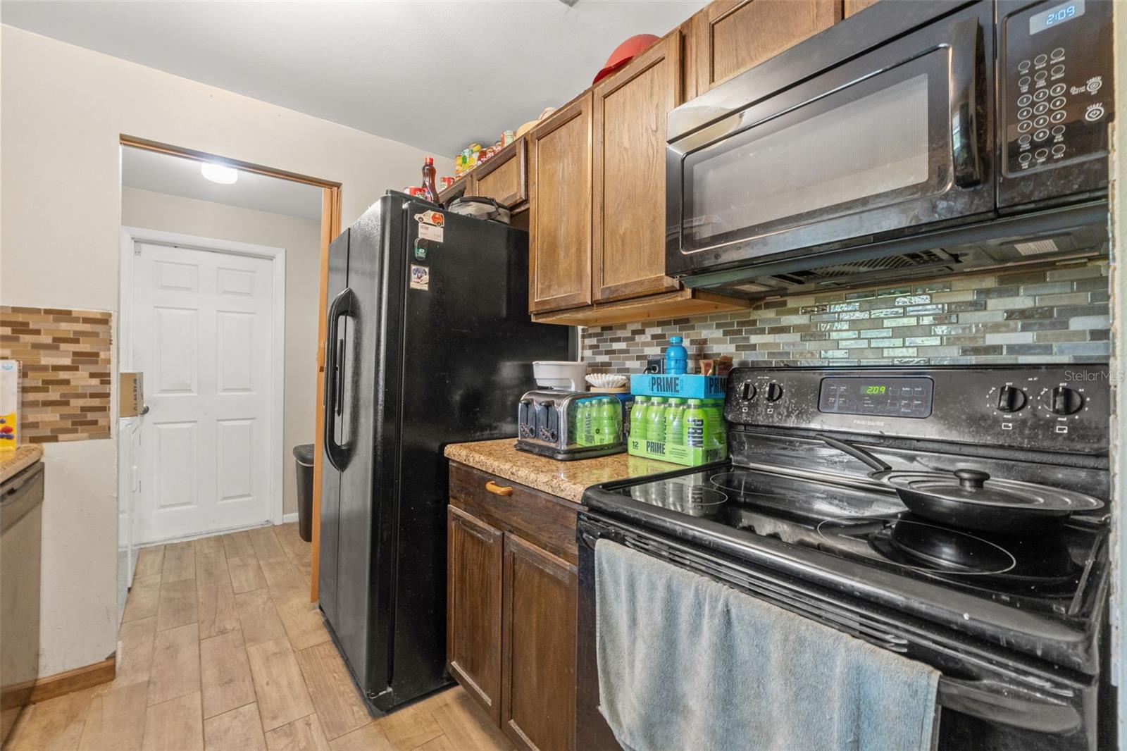 Image 4 of 26 For 9640 Northcliffe Boulevard