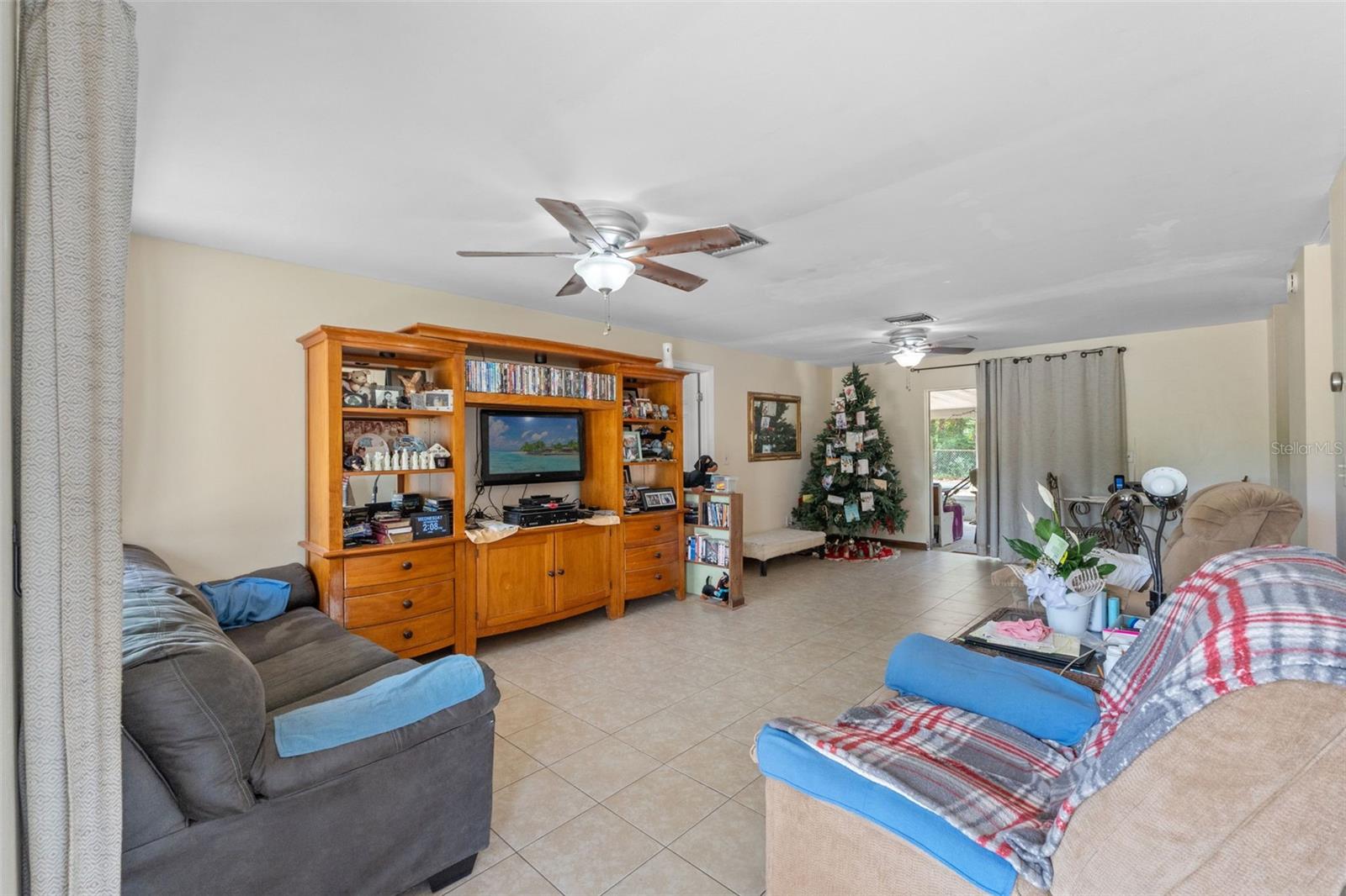 Image 7 of 26 For 9640 Northcliffe Boulevard