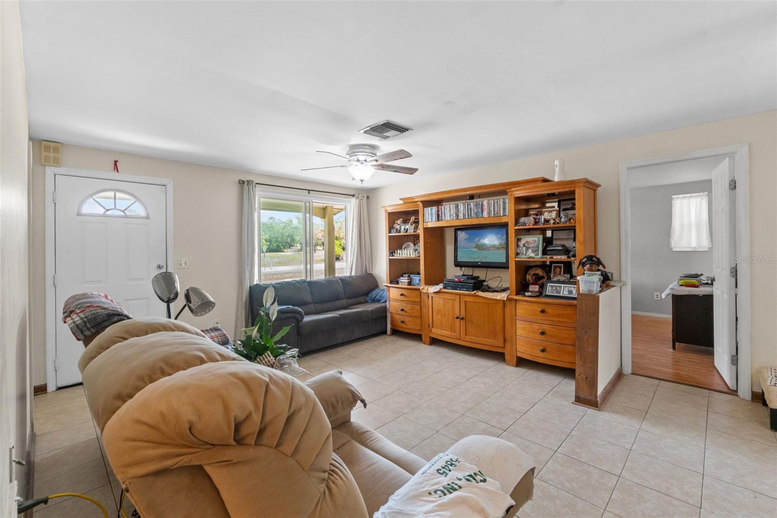 Image 8 of 26 For 9640 Northcliffe Boulevard