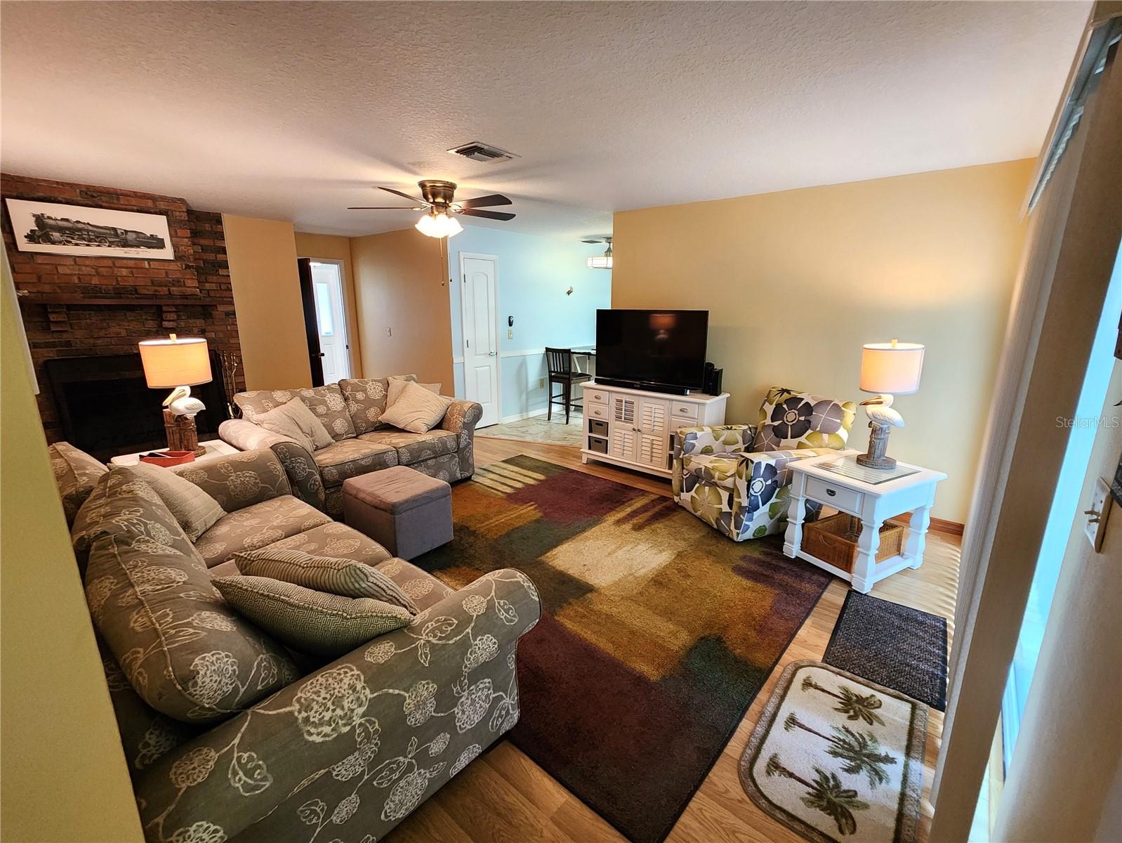 Image 11 of 37 For 273 Gulfport Lane