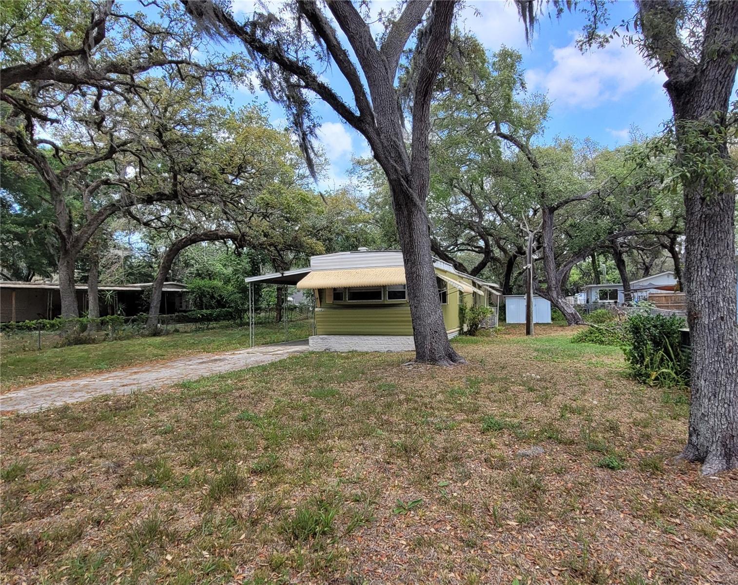 Image 22 of 39 For 9441 Teak Street