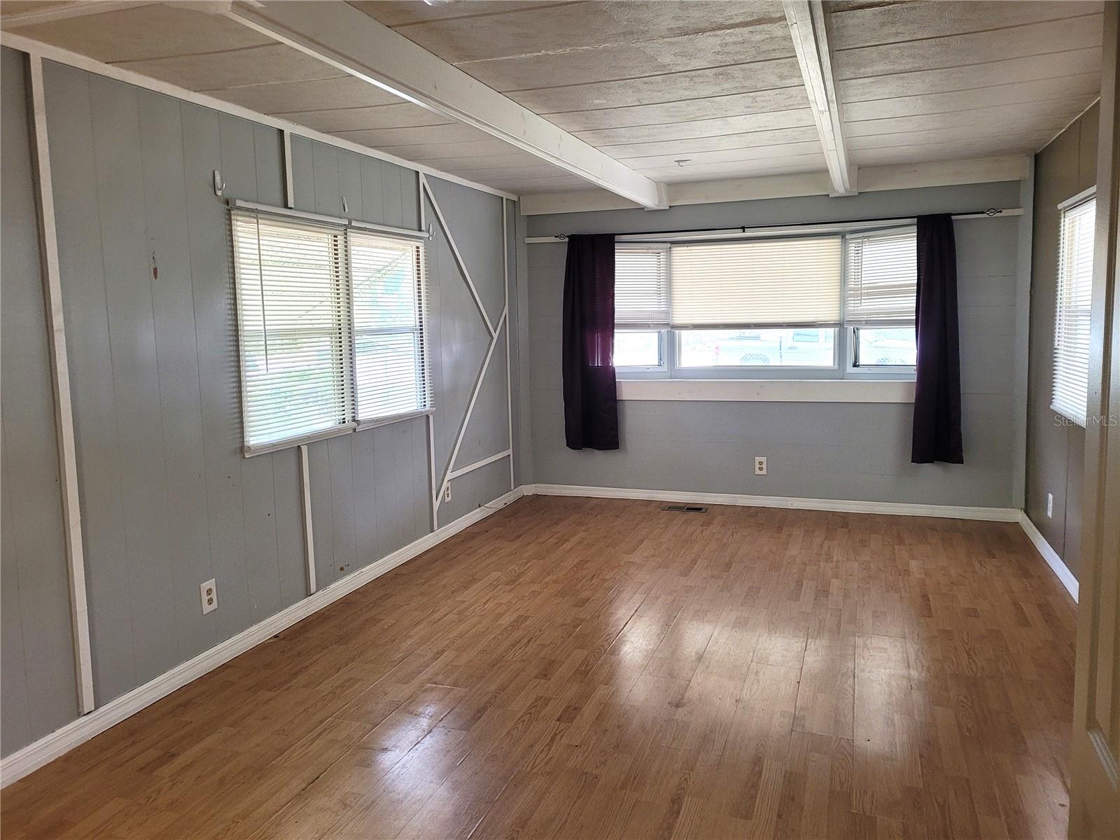 Image 30 of 39 For 9441 Teak Street