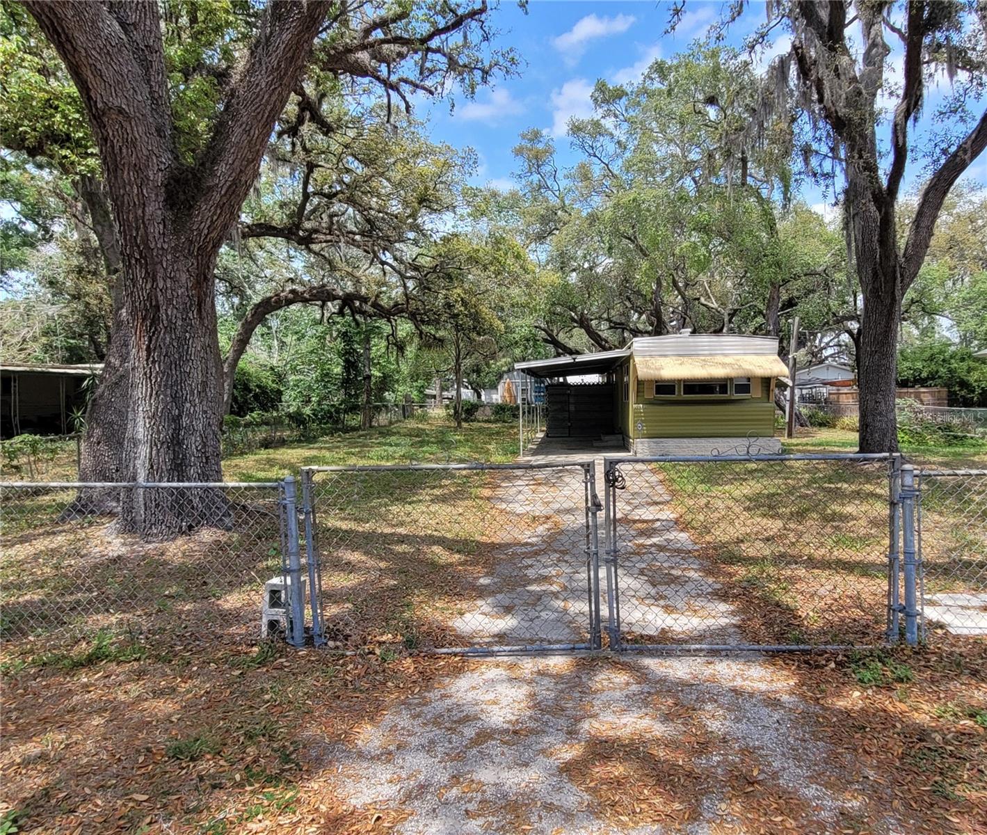 Image 33 of 39 For 9441 Teak Street