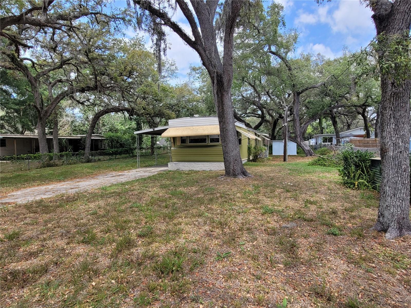 Image 38 of 39 For 9441 Teak Street