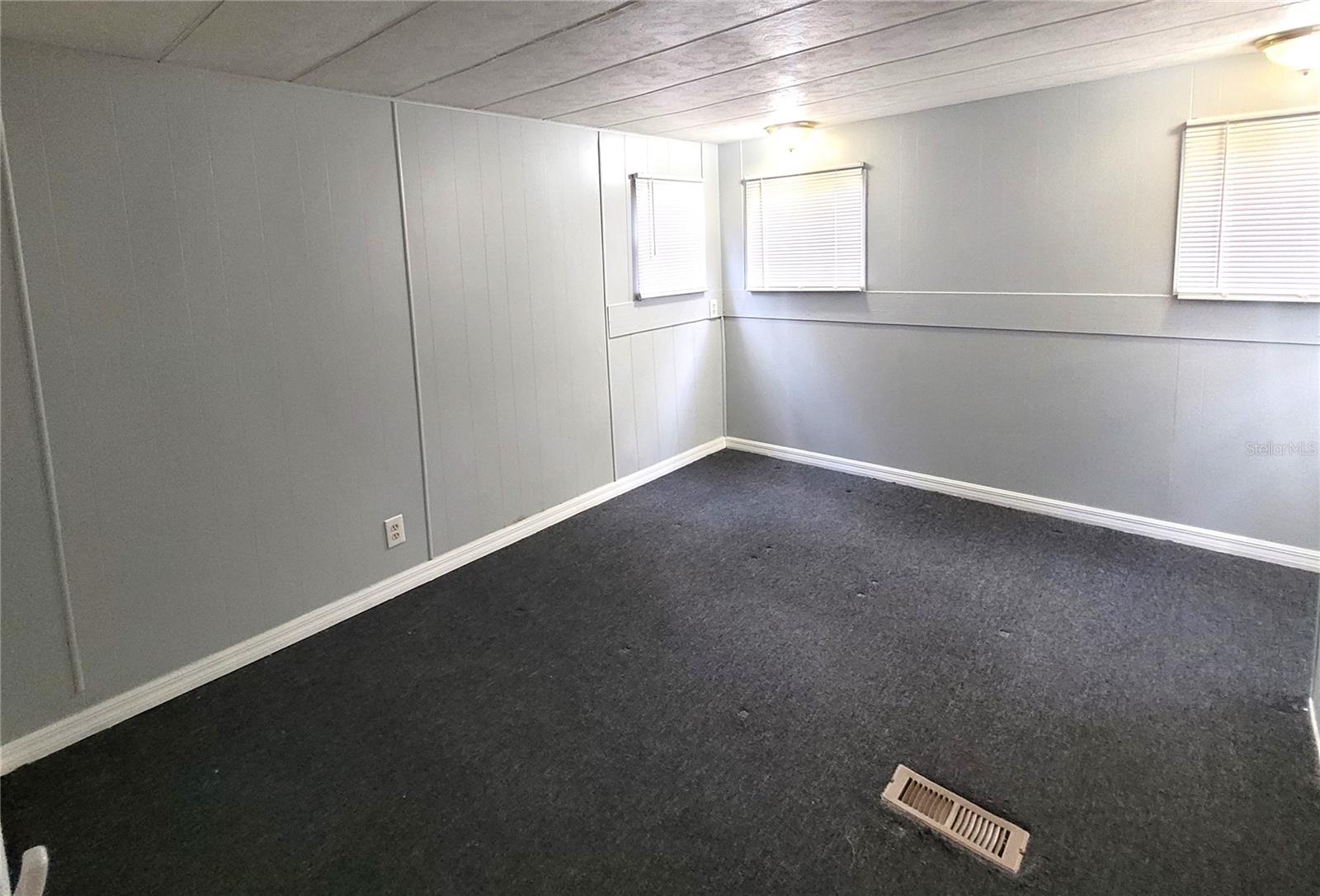 Image 4 of 39 For 9441 Teak Street