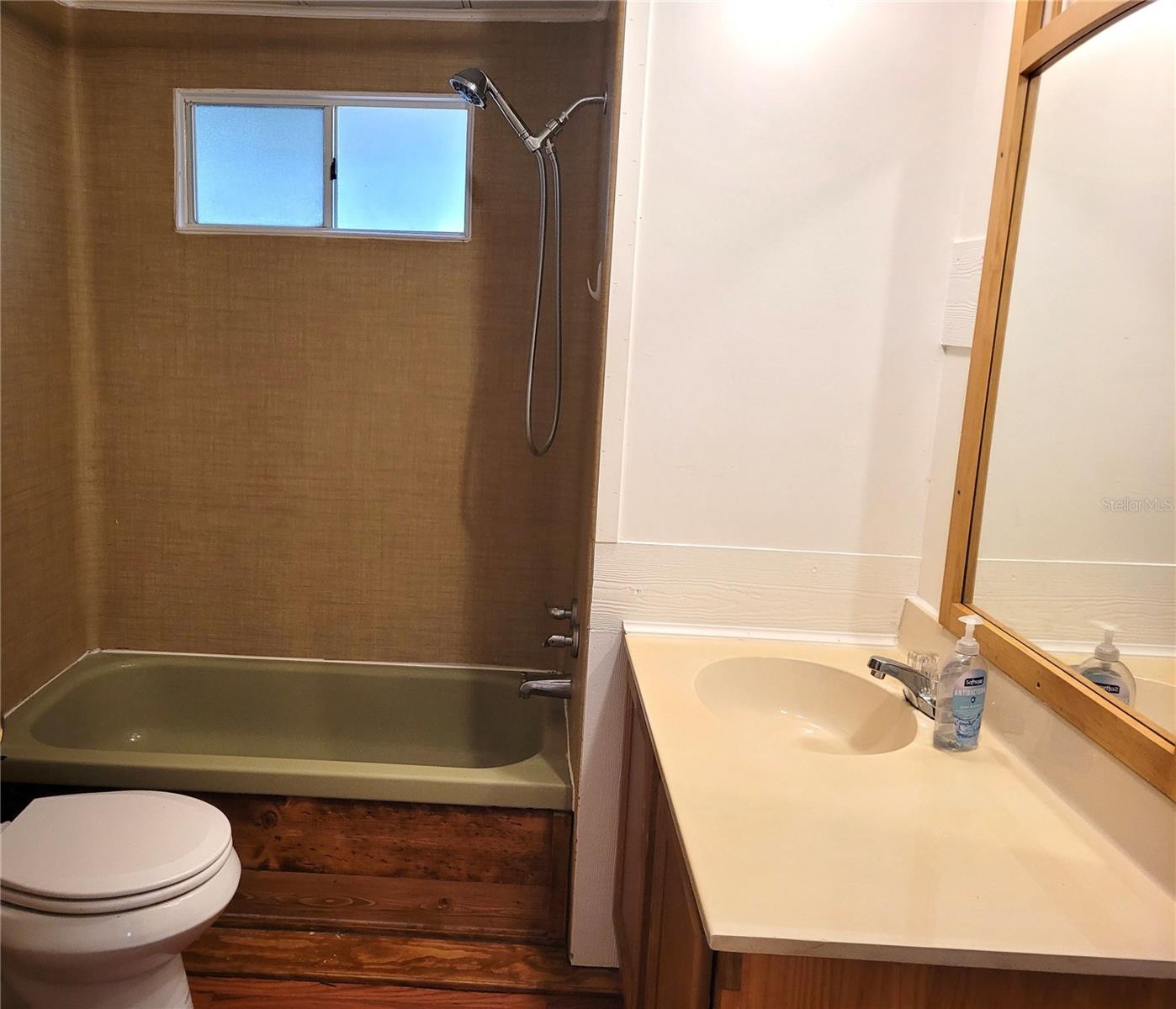 Image 5 of 39 For 9441 Teak Street