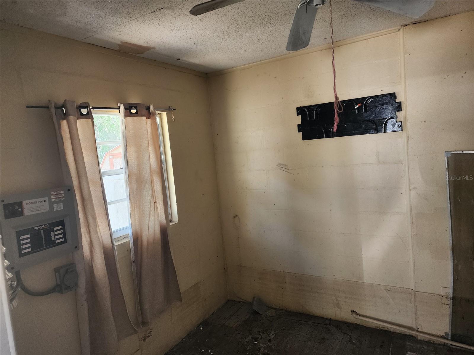 Listing photo id 11 for 34534 Orchid Parkway