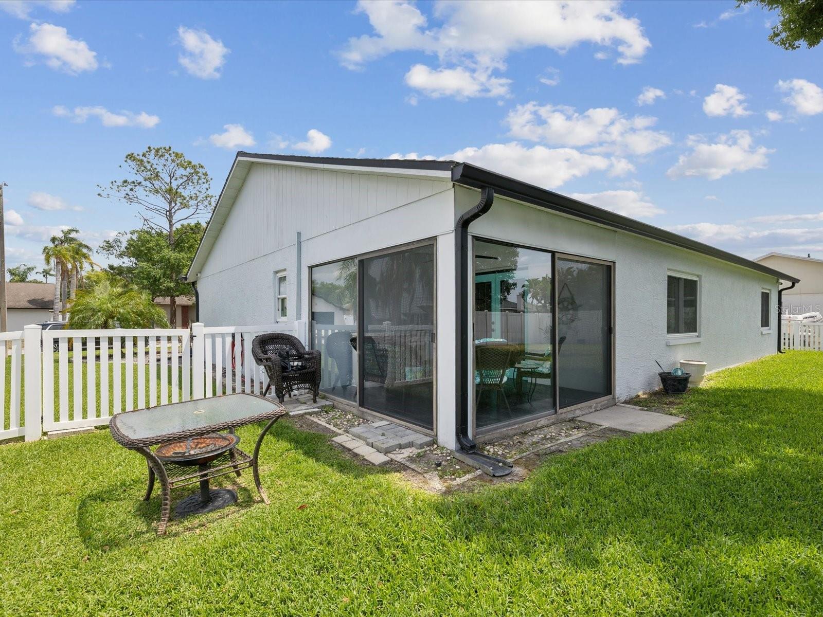 Image 33 of 43 For 4315 Oakland Drive