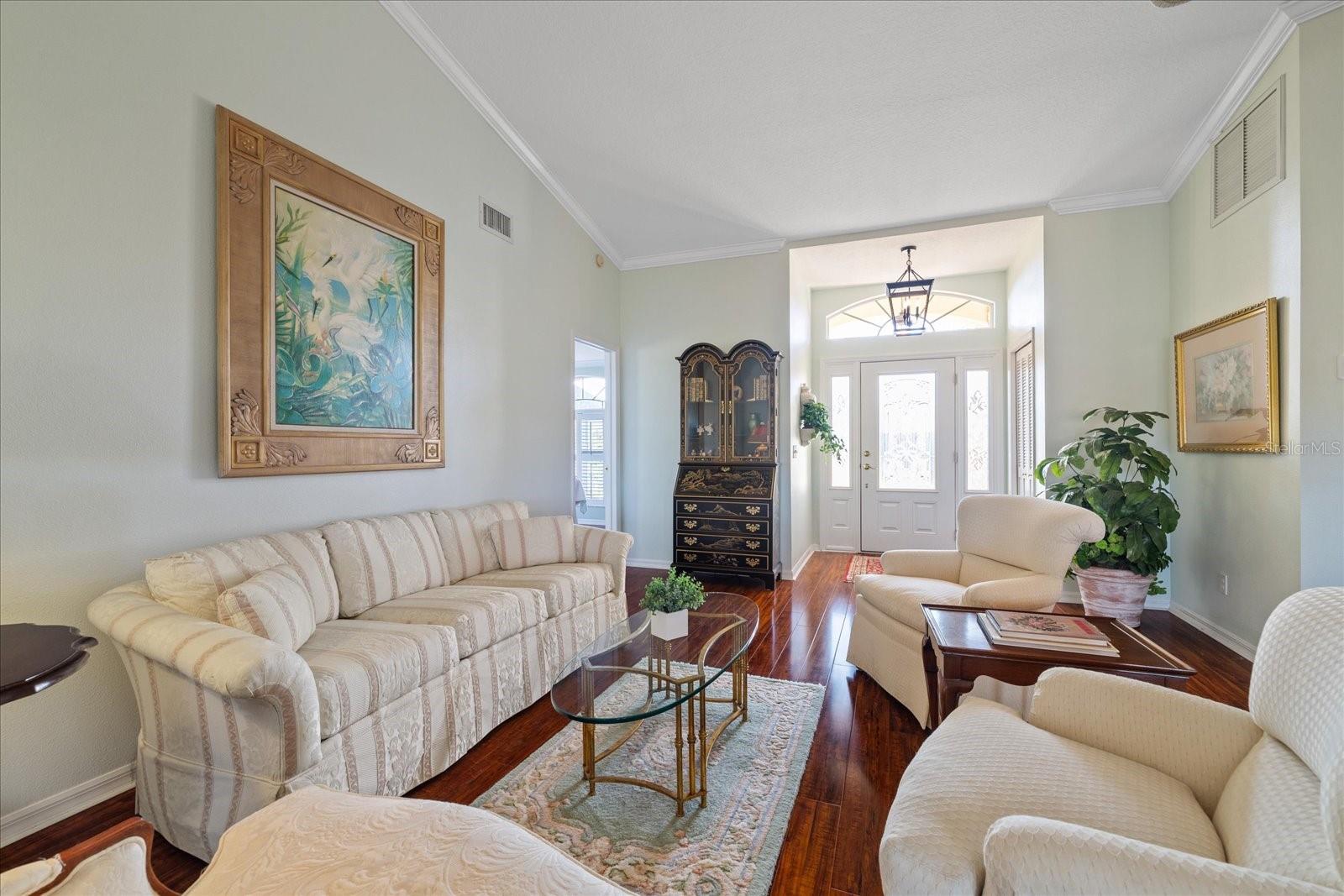 Listing photo id 25 for 9652 Oakwood Hills Court