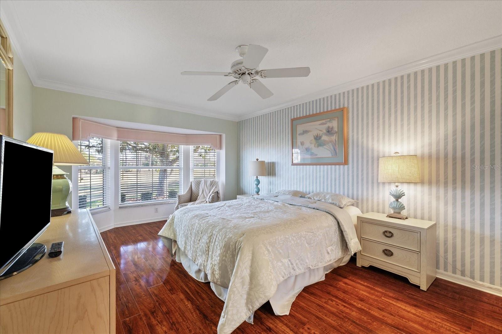 Listing photo id 33 for 9652 Oakwood Hills Court