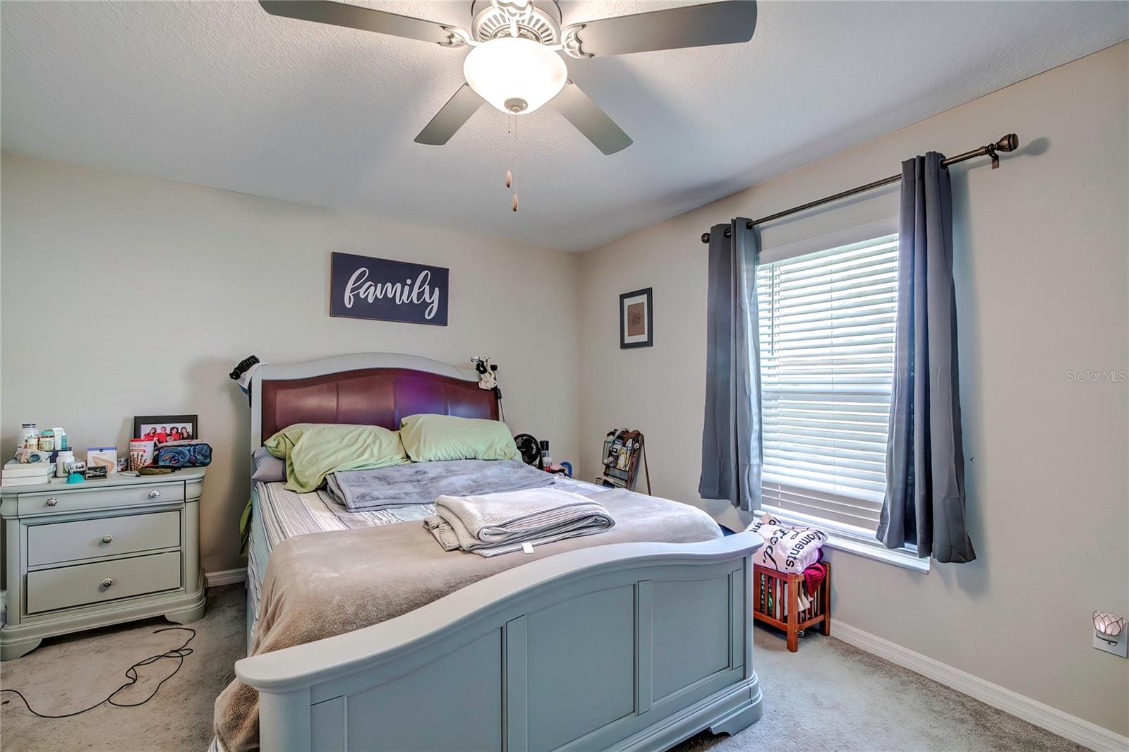 Image 11 of 39 For 680 Argyll Drive