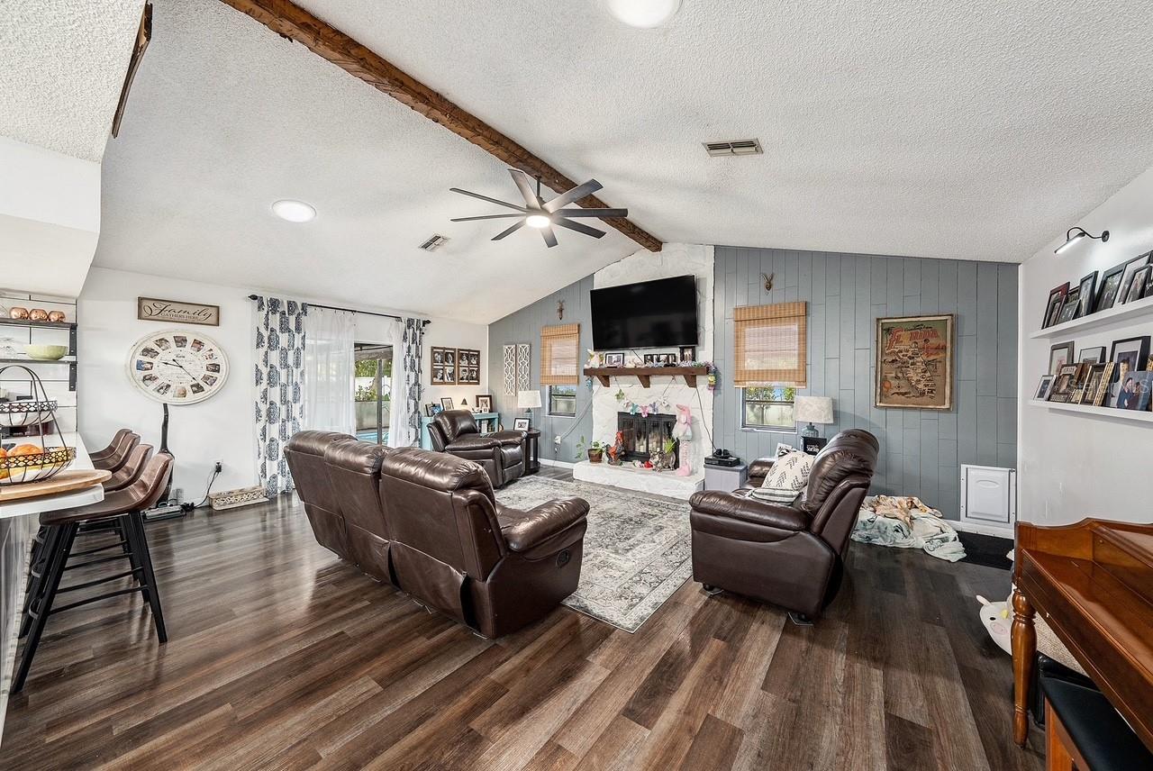 Image 4 of 31 For 2254 Coachman Road