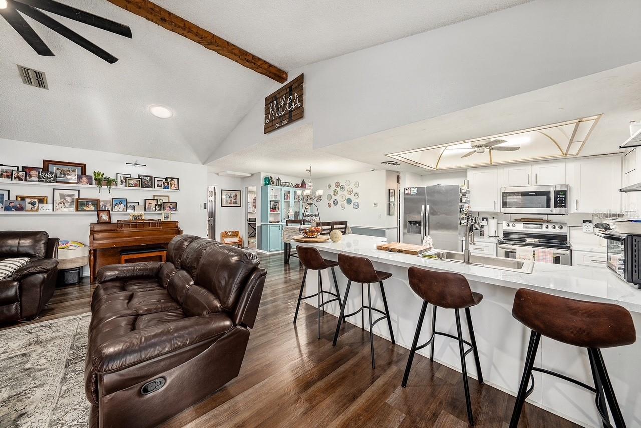 Image 5 of 31 For 2254 Coachman Road
