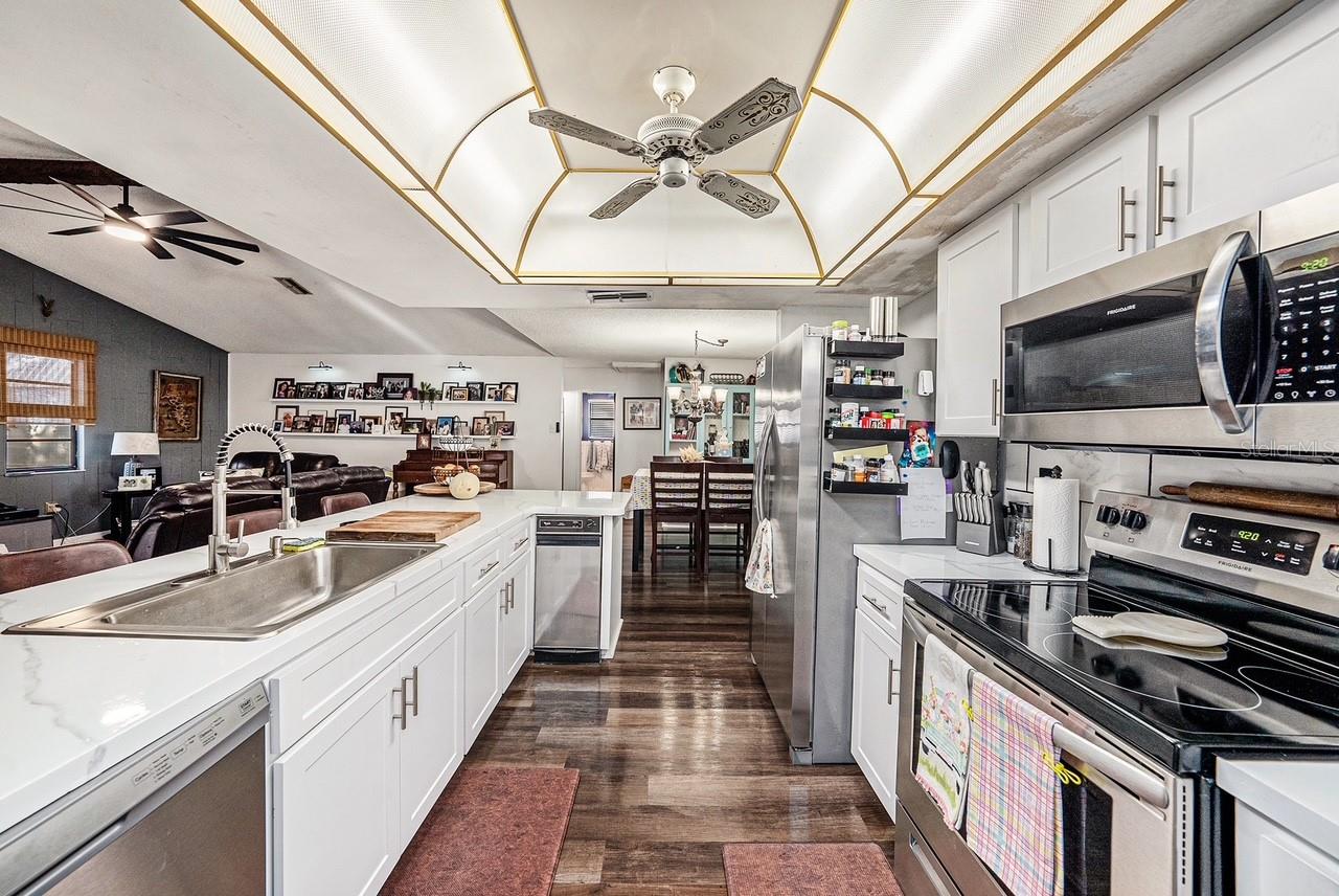 Image 6 of 31 For 2254 Coachman Road