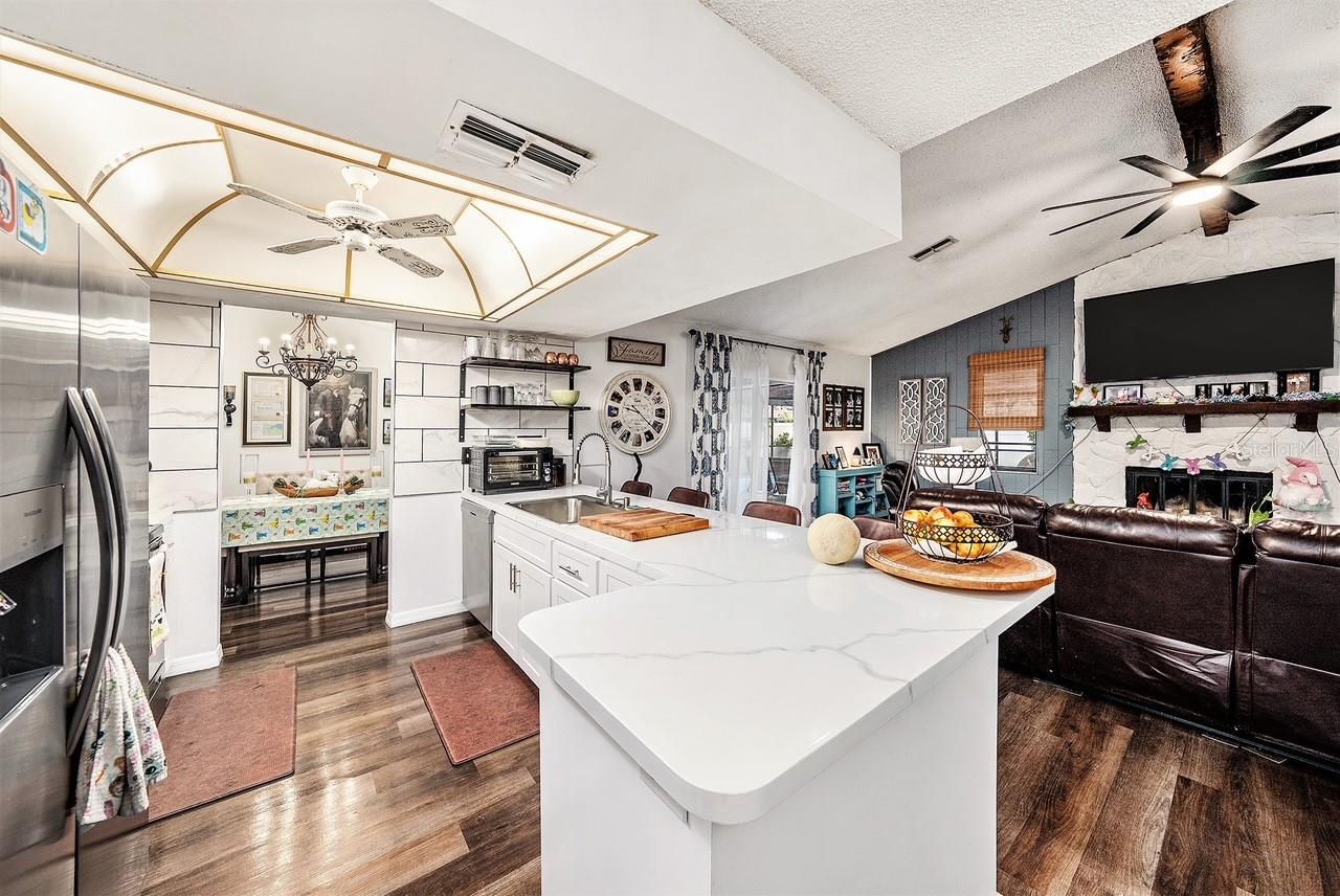 Image 7 of 31 For 2254 Coachman Road