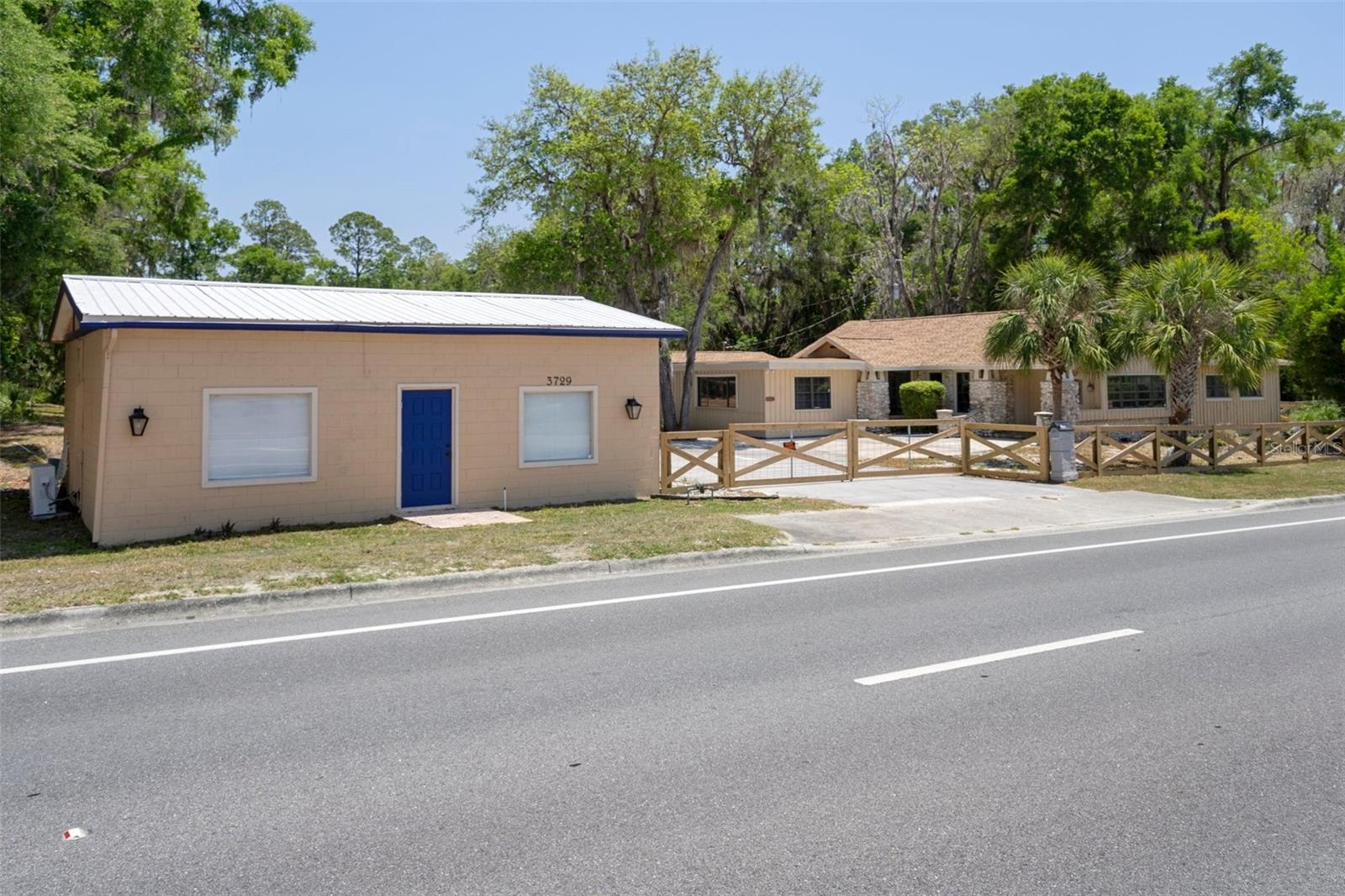 Image 2 of 84 For 3729 Lecanto Highway