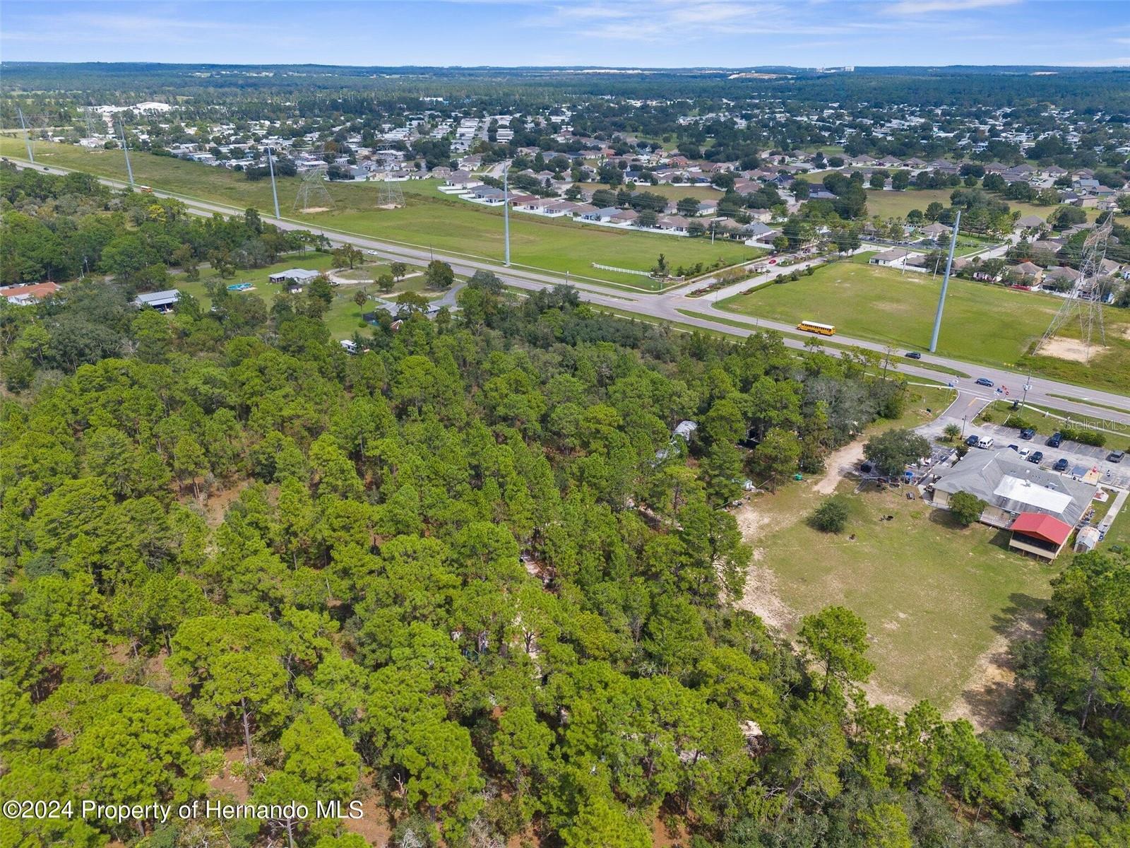 Listing photo id 6 for Sunshine Grove Road
