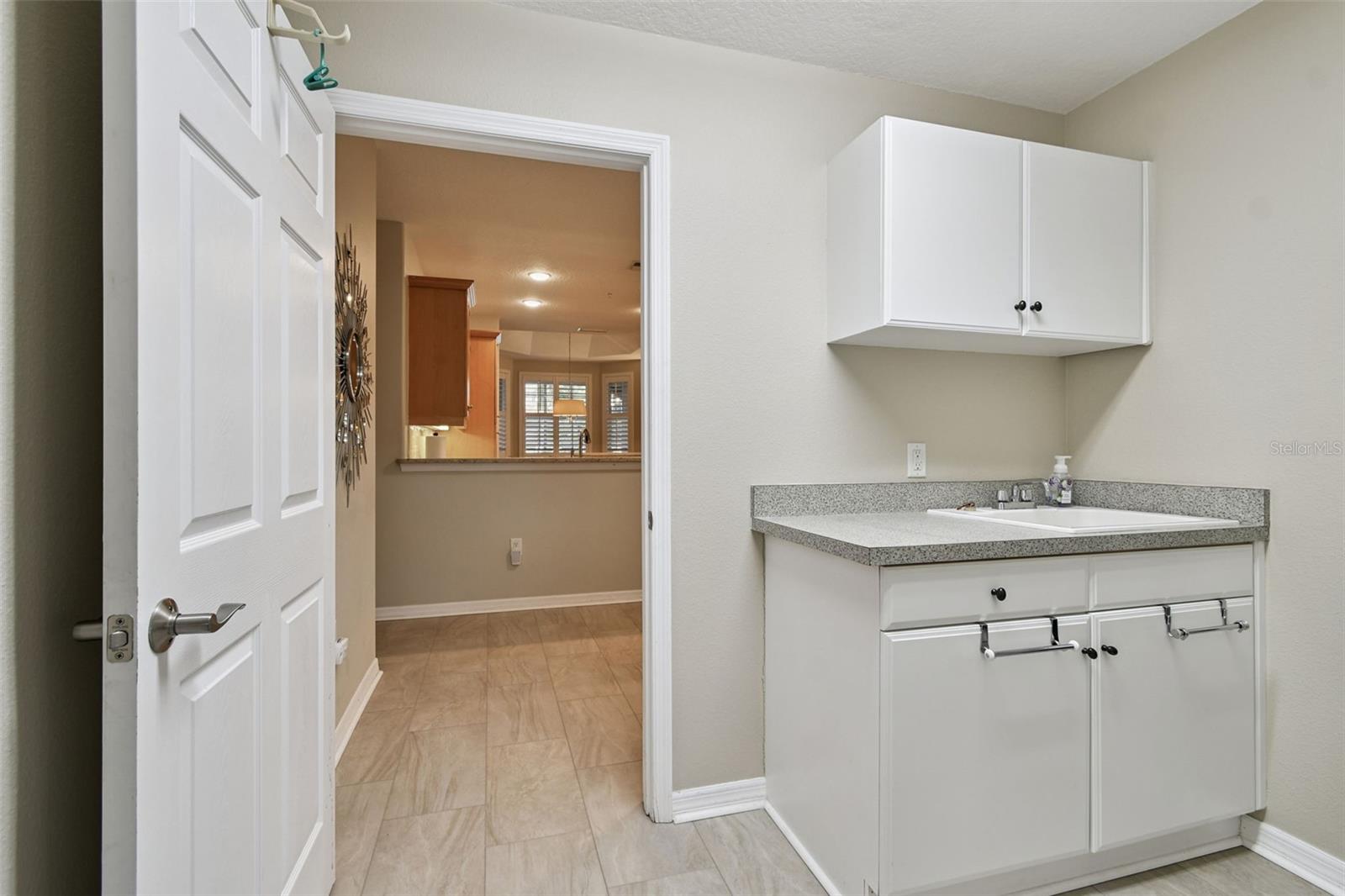 Image 34 of 49 For 3655 Square West Lane 9