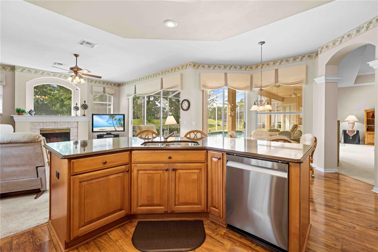 Image 11 of 75 For 5164 Golf Club Lane