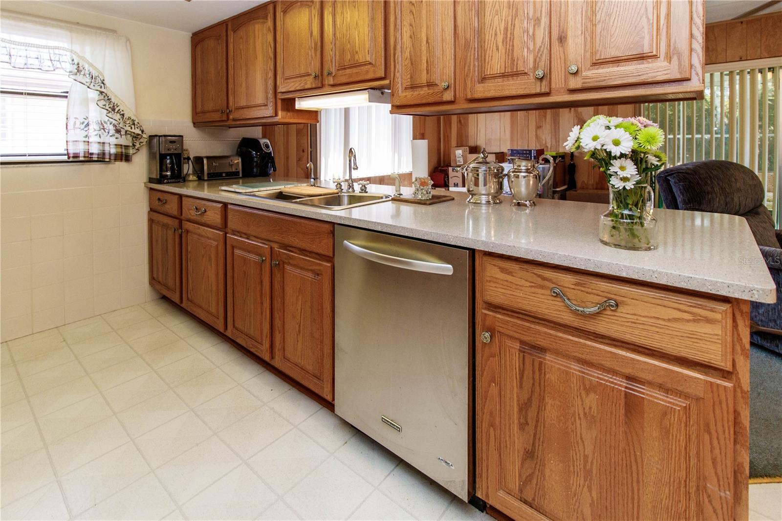 Image 4 of 22 For 7715 Gulf Highlands Dr