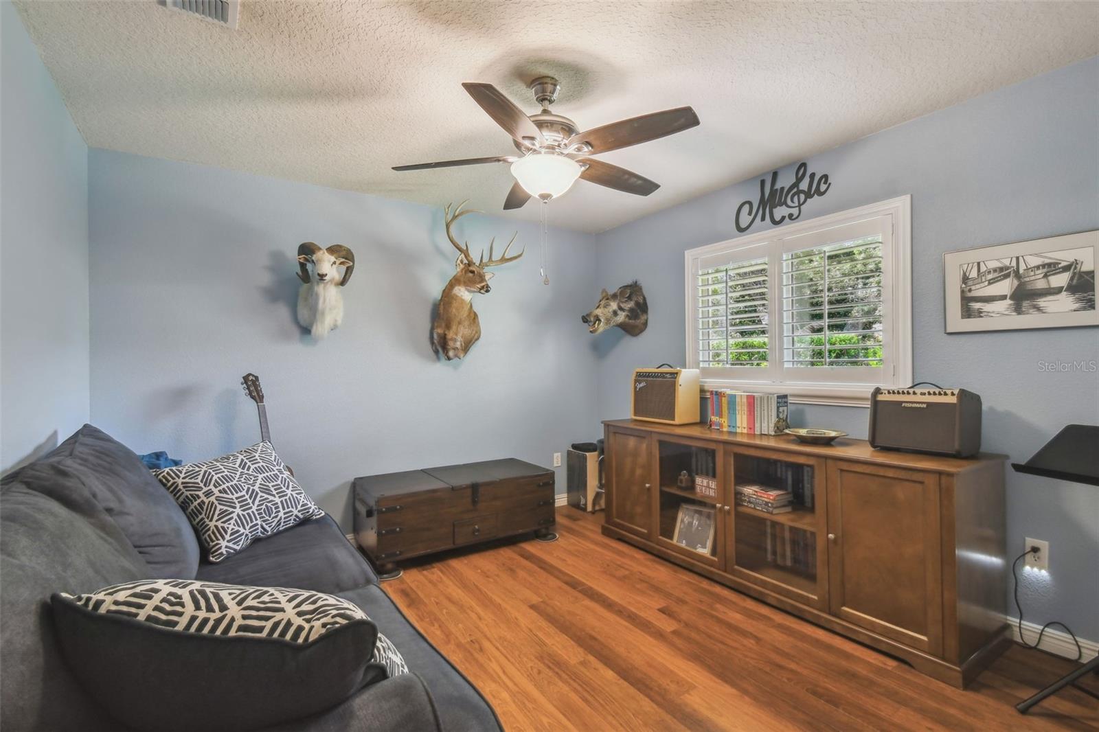 Image 15 of 98 For 18502 Winding Oaks Boulevard