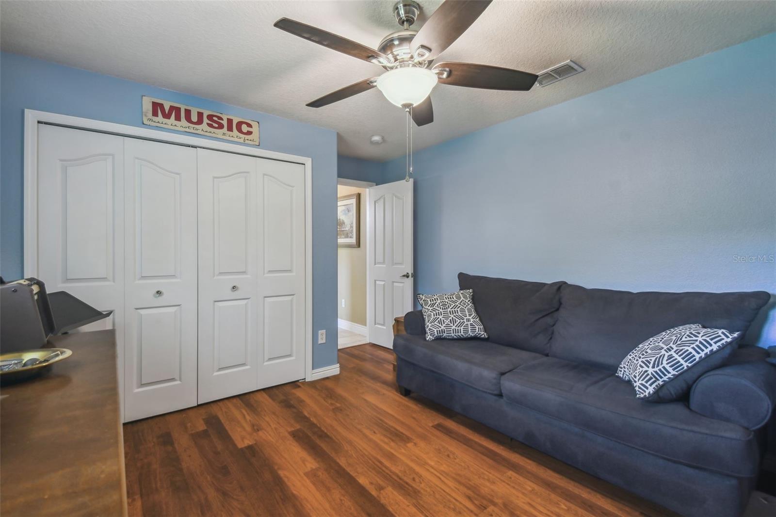 Image 16 of 98 For 18502 Winding Oaks Boulevard