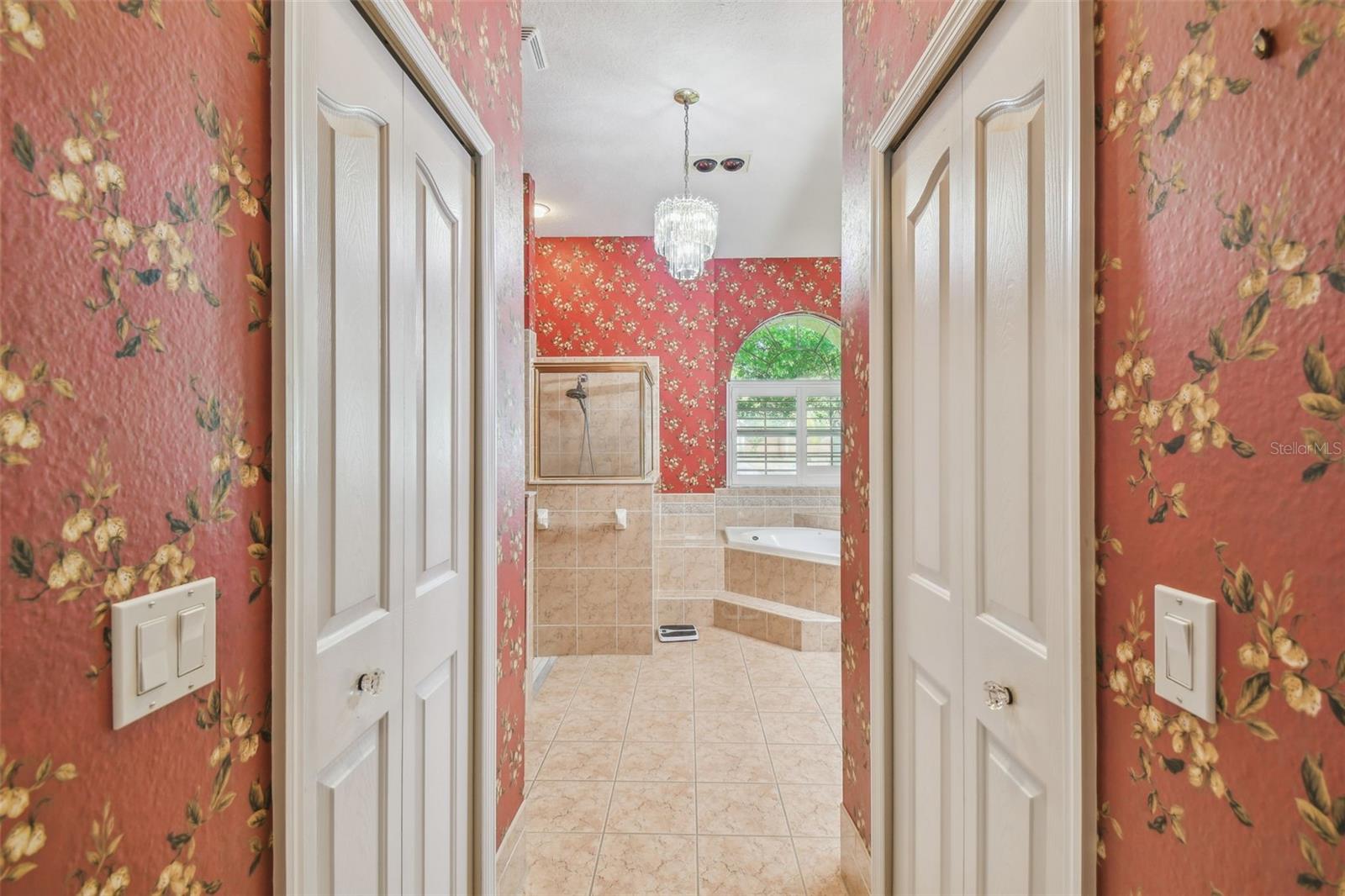 Image 20 of 98 For 18502 Winding Oaks Boulevard