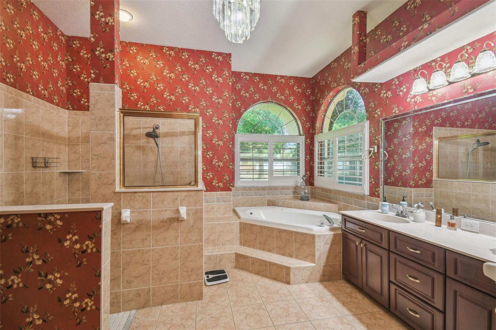 Image 22 of 98 For 18502 Winding Oaks Boulevard