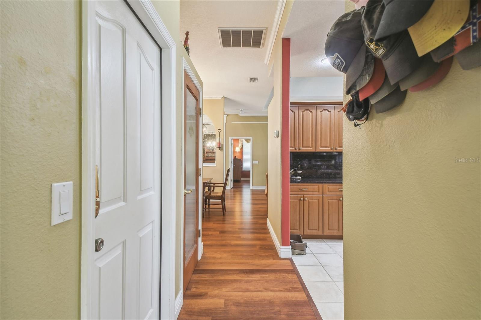 Image 39 of 98 For 18502 Winding Oaks Boulevard