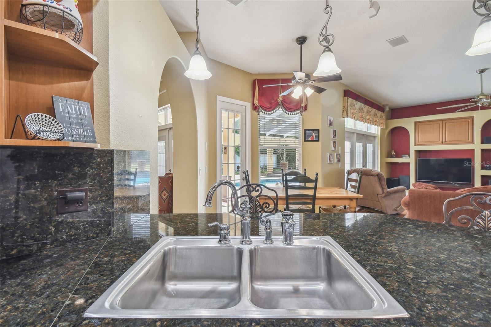 Image 43 of 98 For 18502 Winding Oaks Boulevard