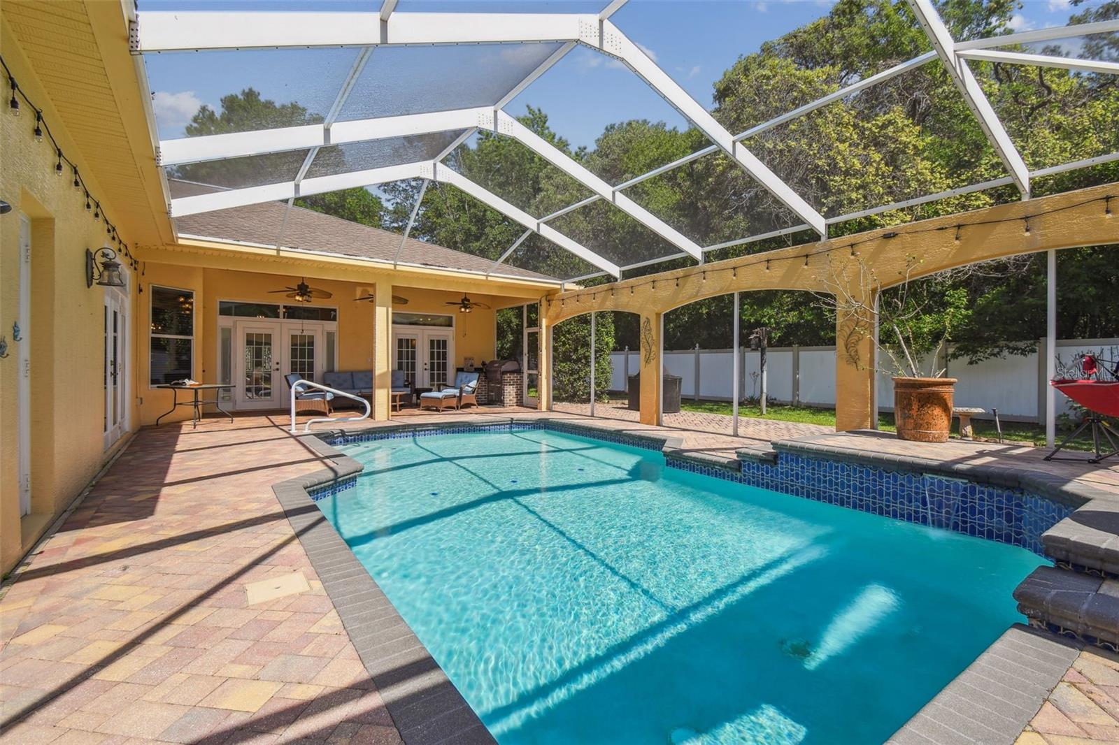 Image 8 of 98 For 18502 Winding Oaks Boulevard