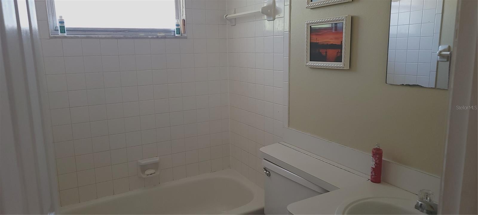 Listing photo id 9 for 10347 Caspian Street