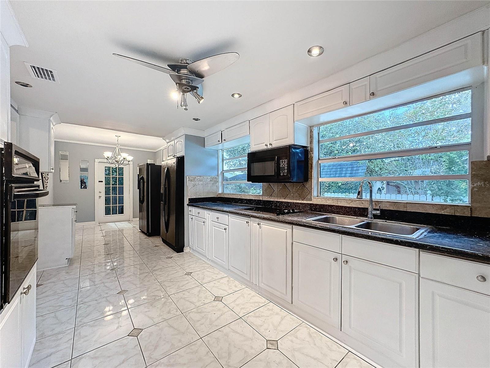 Image 11 of 33 For 5147 Larch Lane