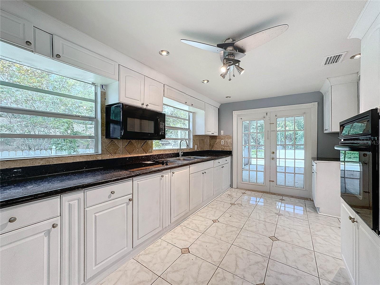 Image 12 of 33 For 5147 Larch Lane