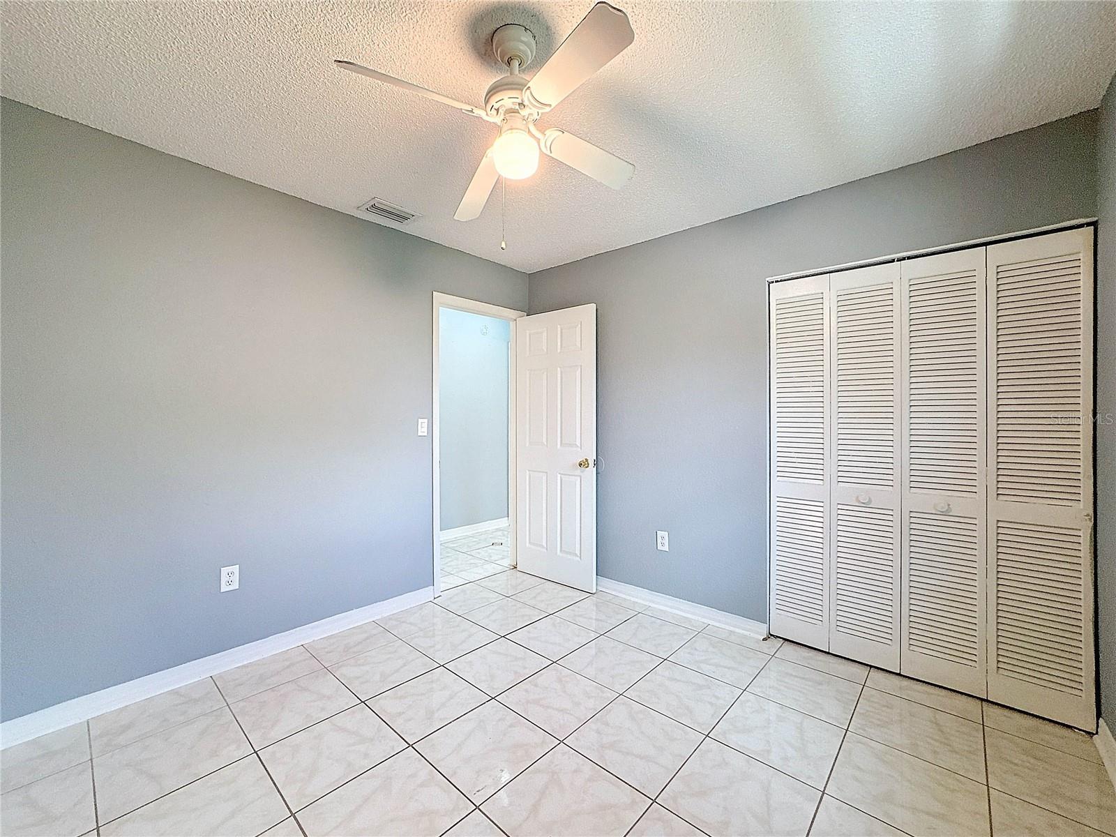 Image 22 of 33 For 5147 Larch Lane