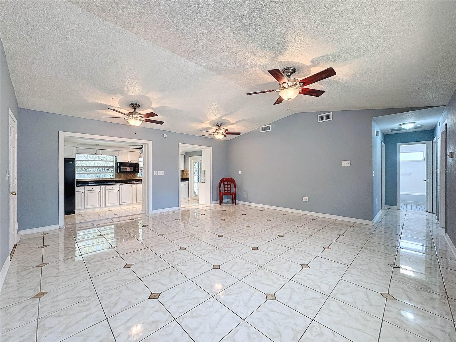 Image 9 of 33 For 5147 Larch Lane