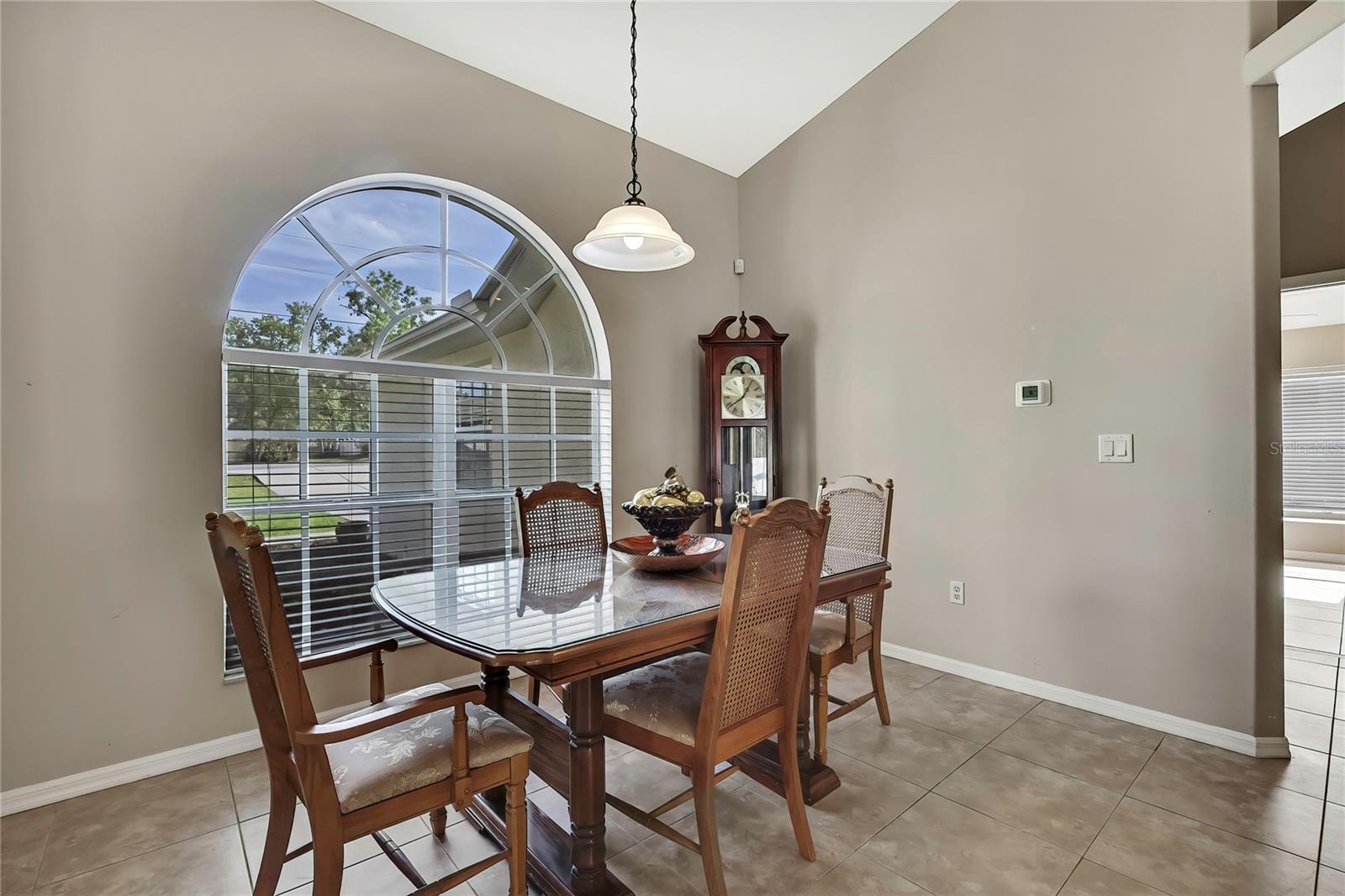 Image 9 of 49 For 11336 Flower Avenue
