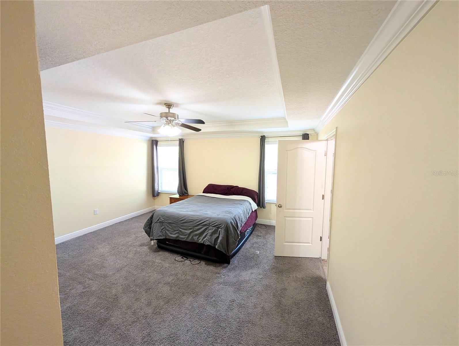 Image 11 of 55 For 1159 Macfarlane Avenue