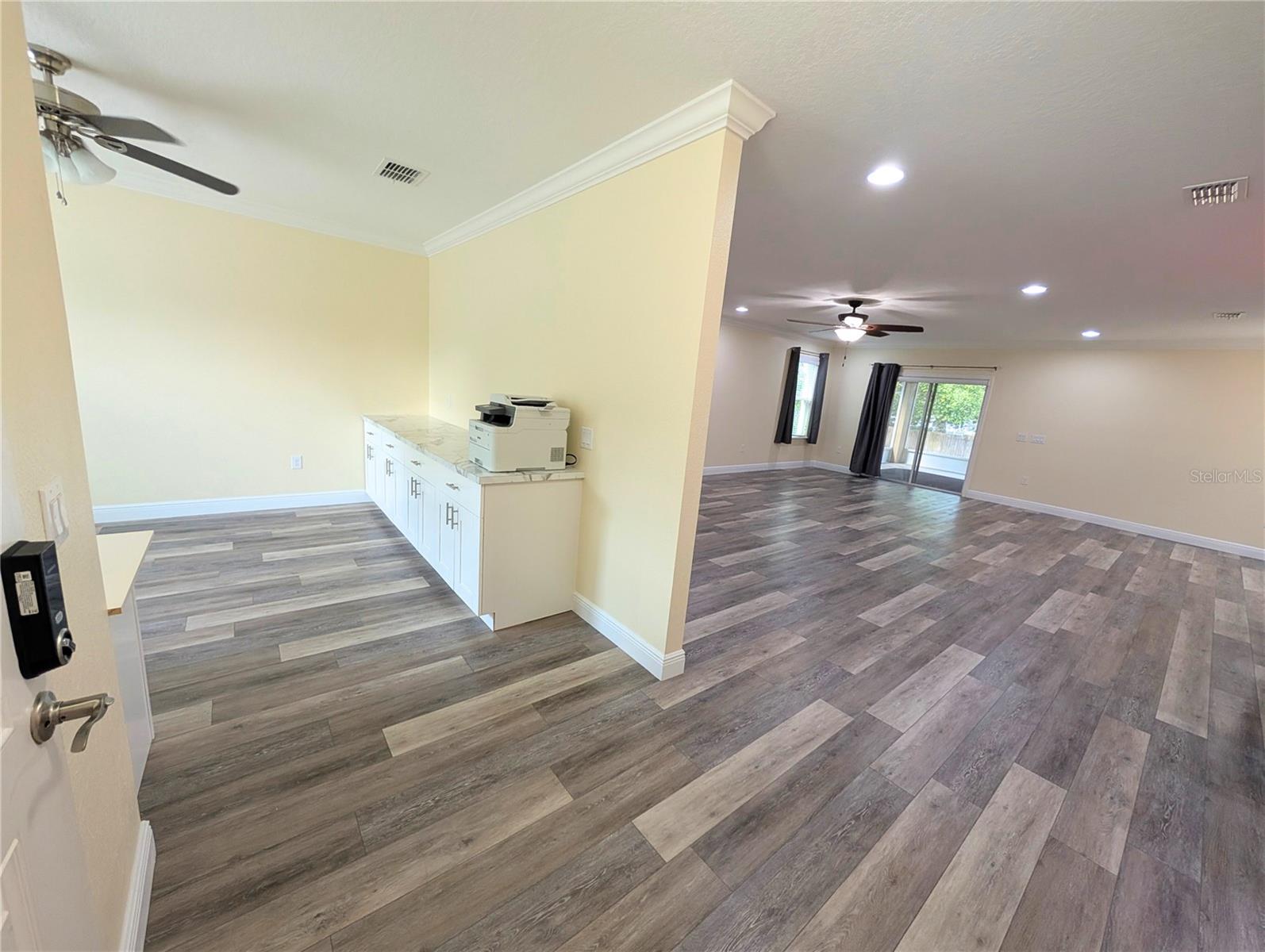 Image 3 of 55 For 1159 Macfarlane Avenue