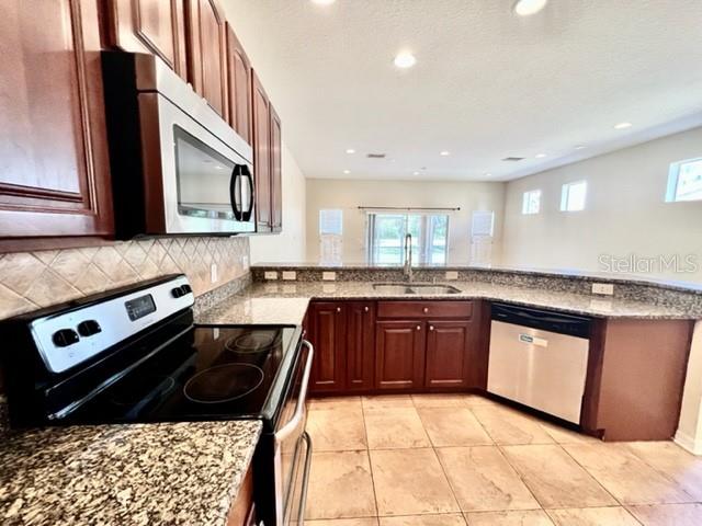 Image 14 of 82 For 11741 Castine Street