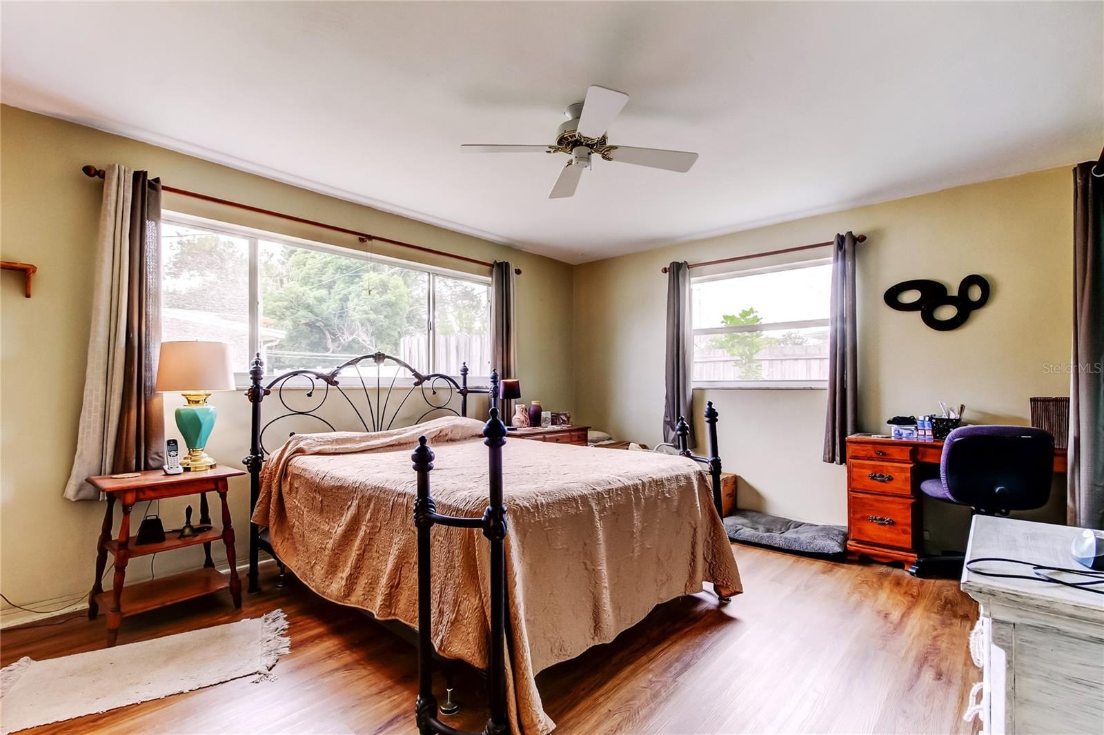 Listing photo id 8 for 1919 Harpoon Drive