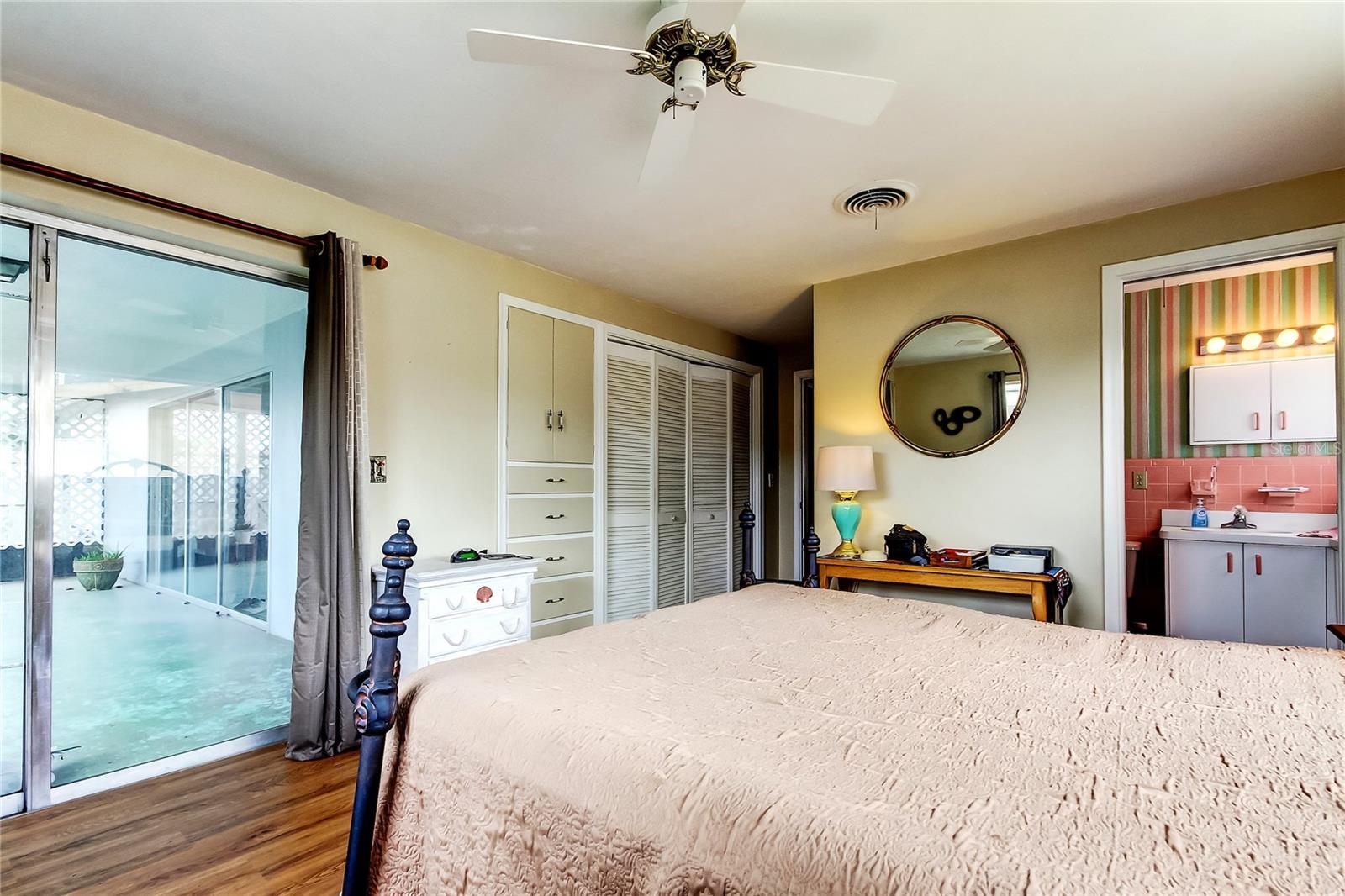 Listing photo id 9 for 1919 Harpoon Drive