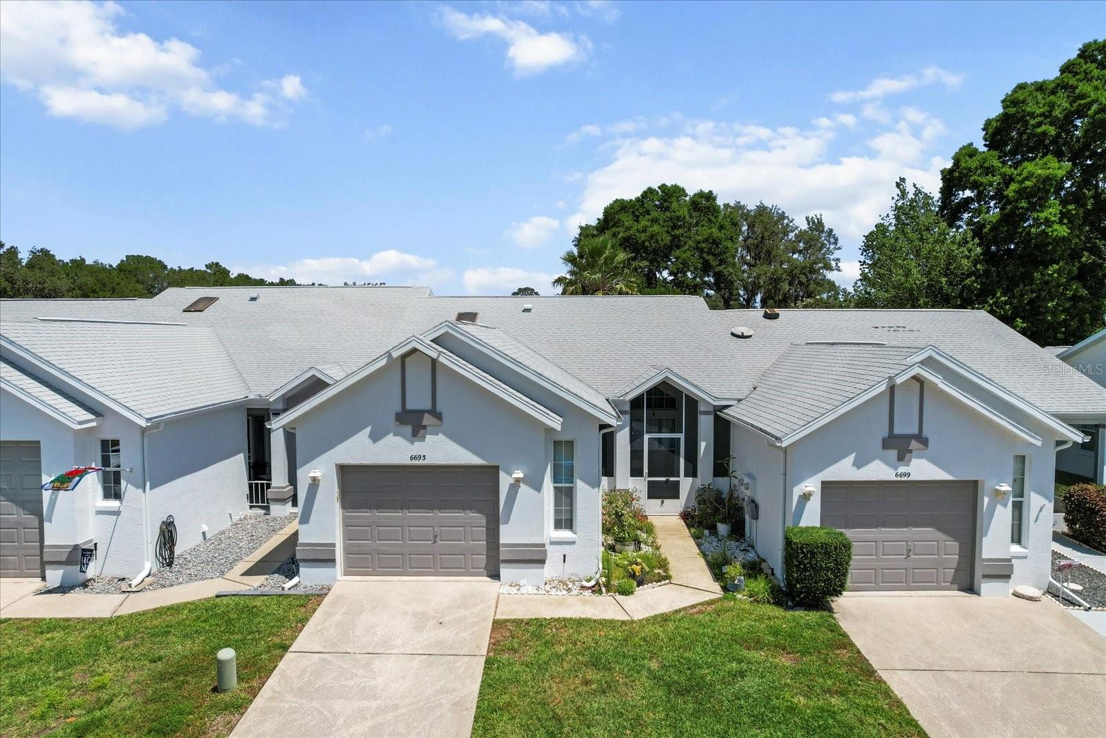 Listing photo id 40 for 6693 Kingsbury Lane