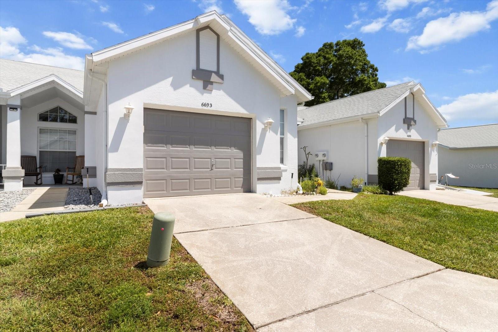 Listing photo id 46 for 6693 Kingsbury Lane