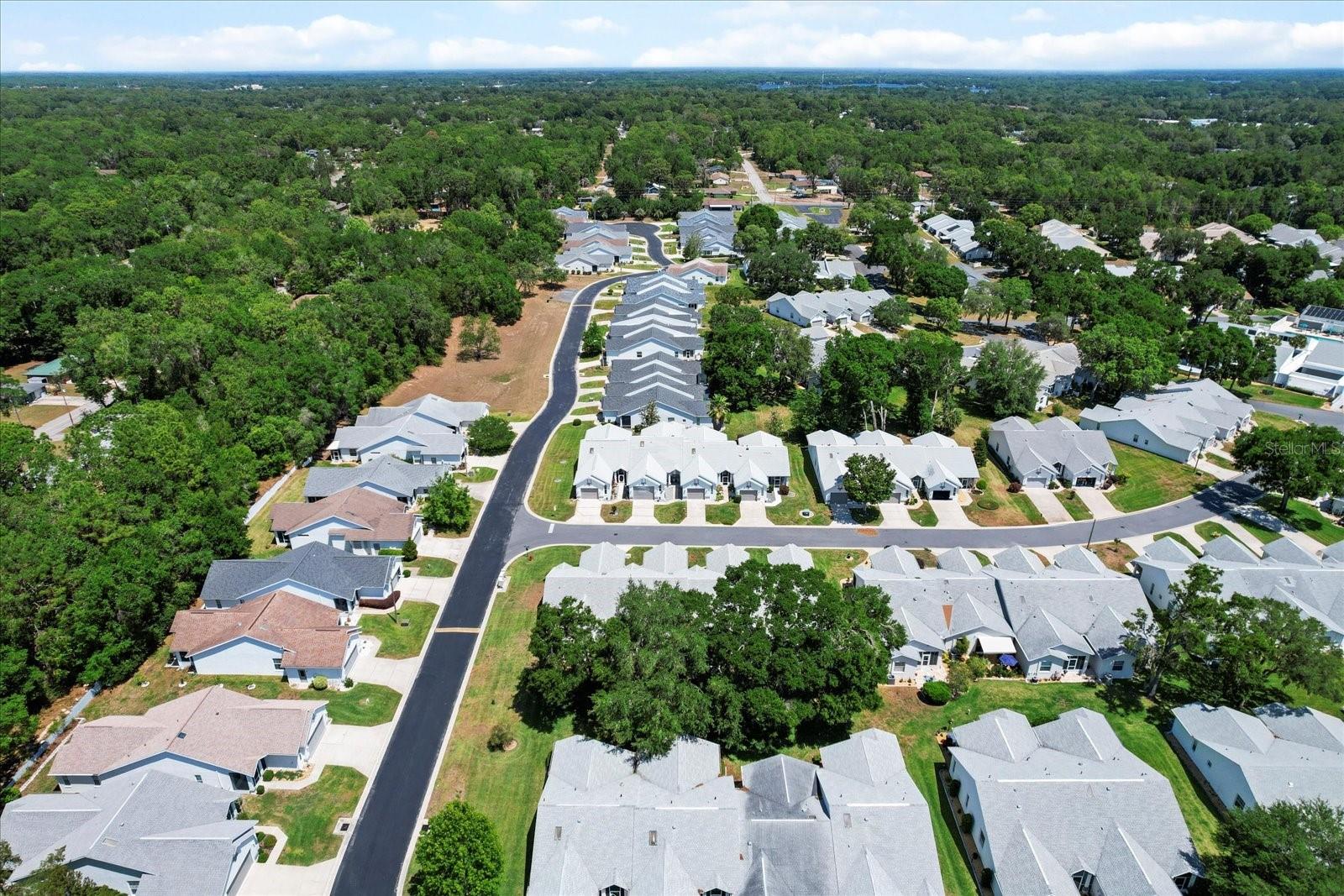 Listing photo id 54 for 6693 Kingsbury Lane