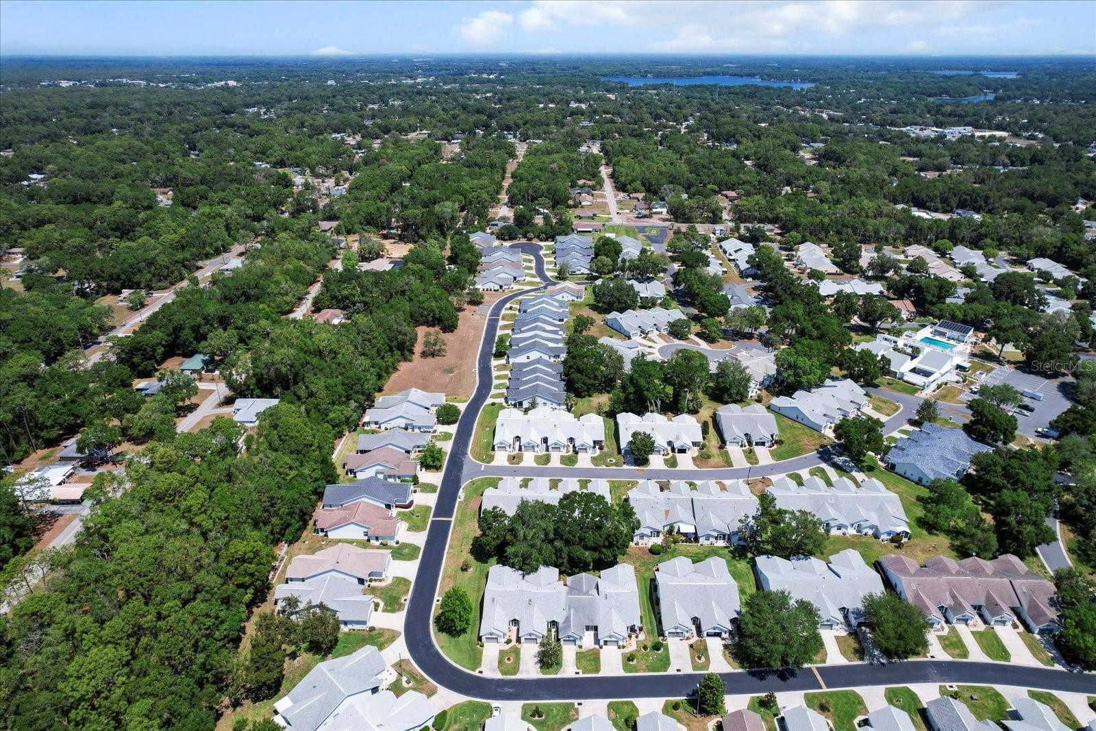 Listing photo id 56 for 6693 Kingsbury Lane