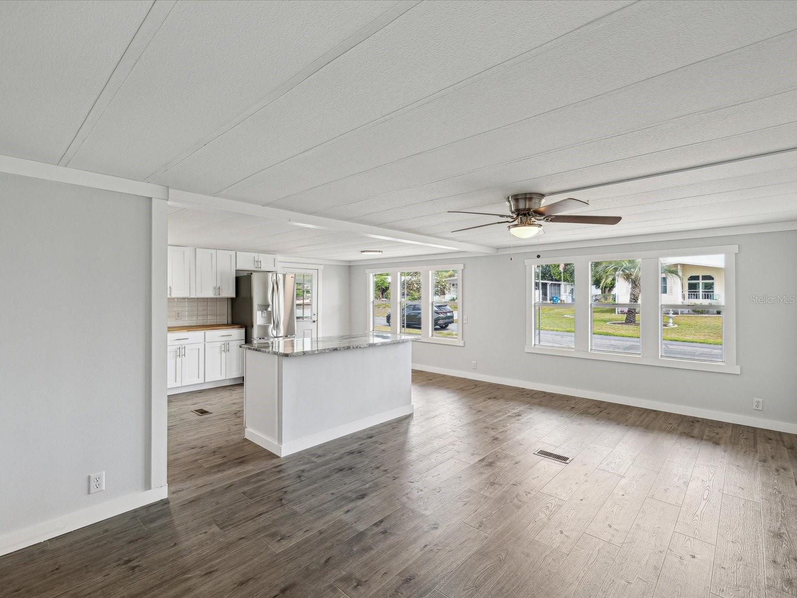Image 16 of 66 For 14200 Sandhurst Street