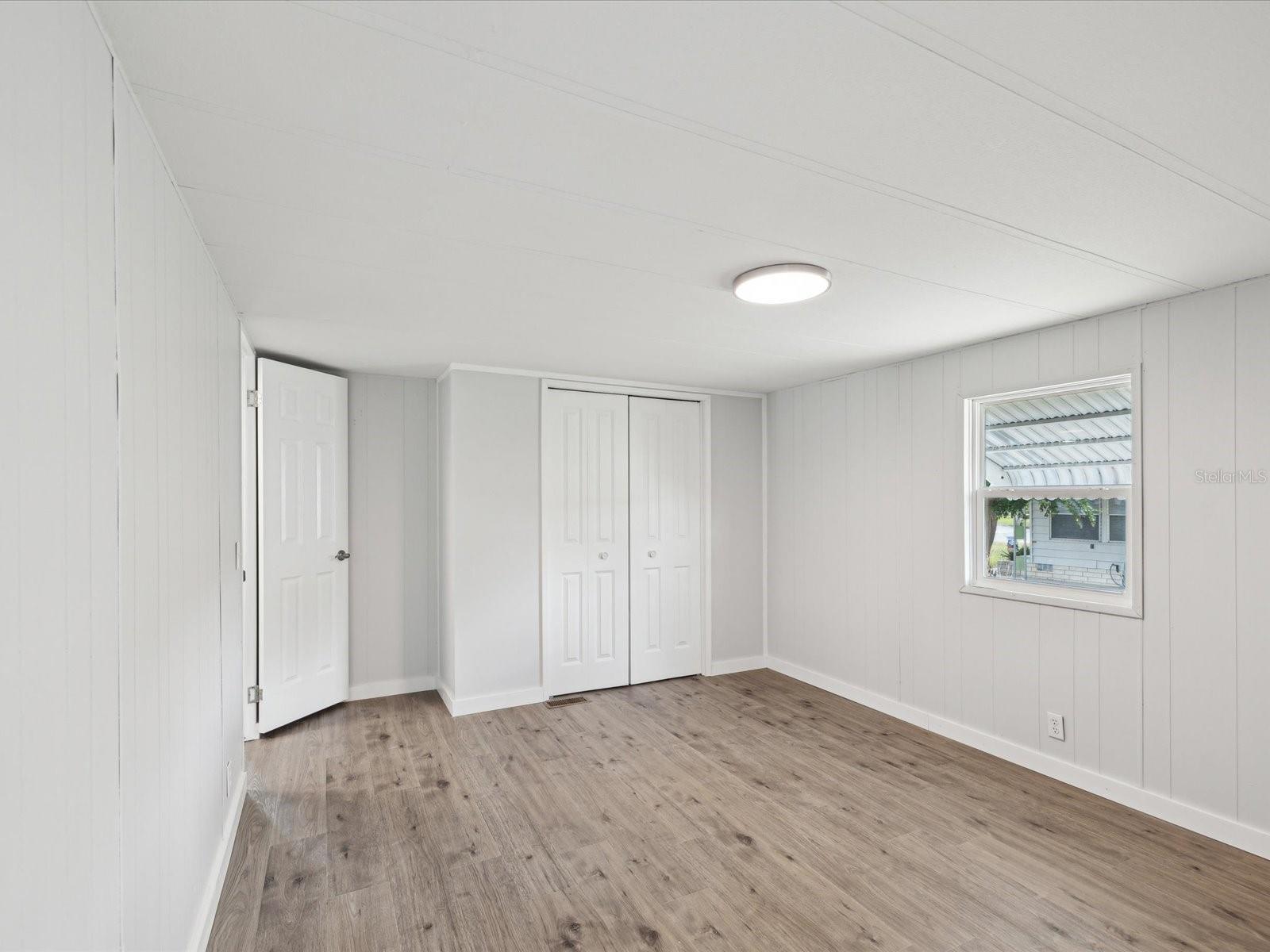 Image 27 of 66 For 14200 Sandhurst Street