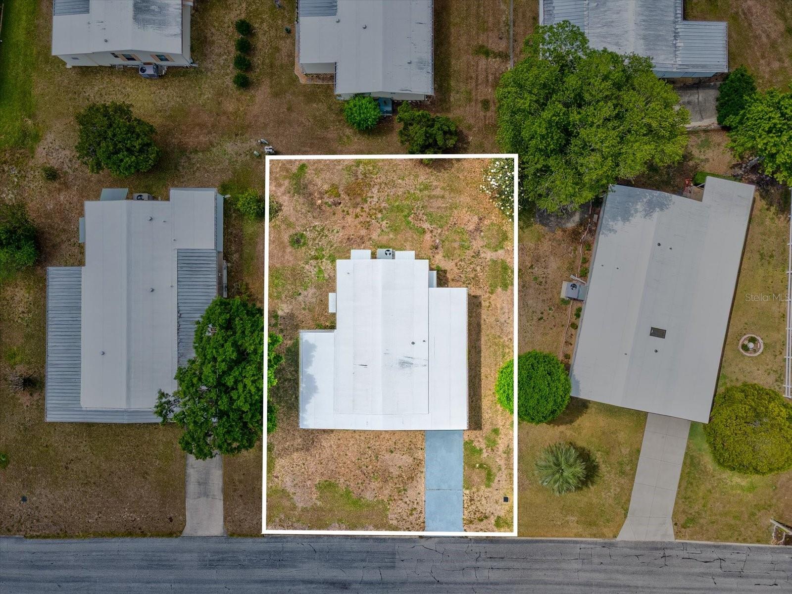 Image 3 of 66 For 14200 Sandhurst Street
